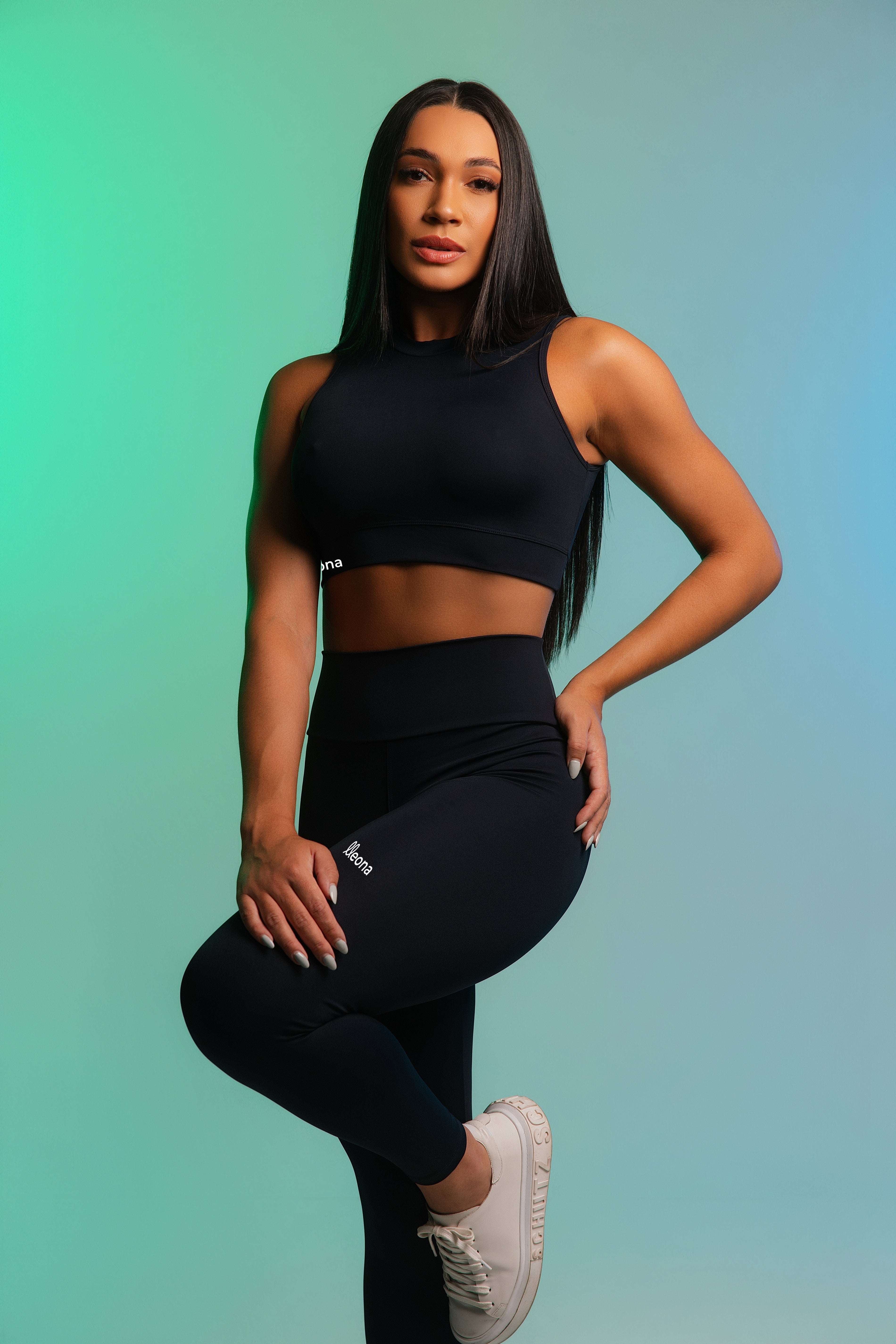 Top Model Noelle Preto