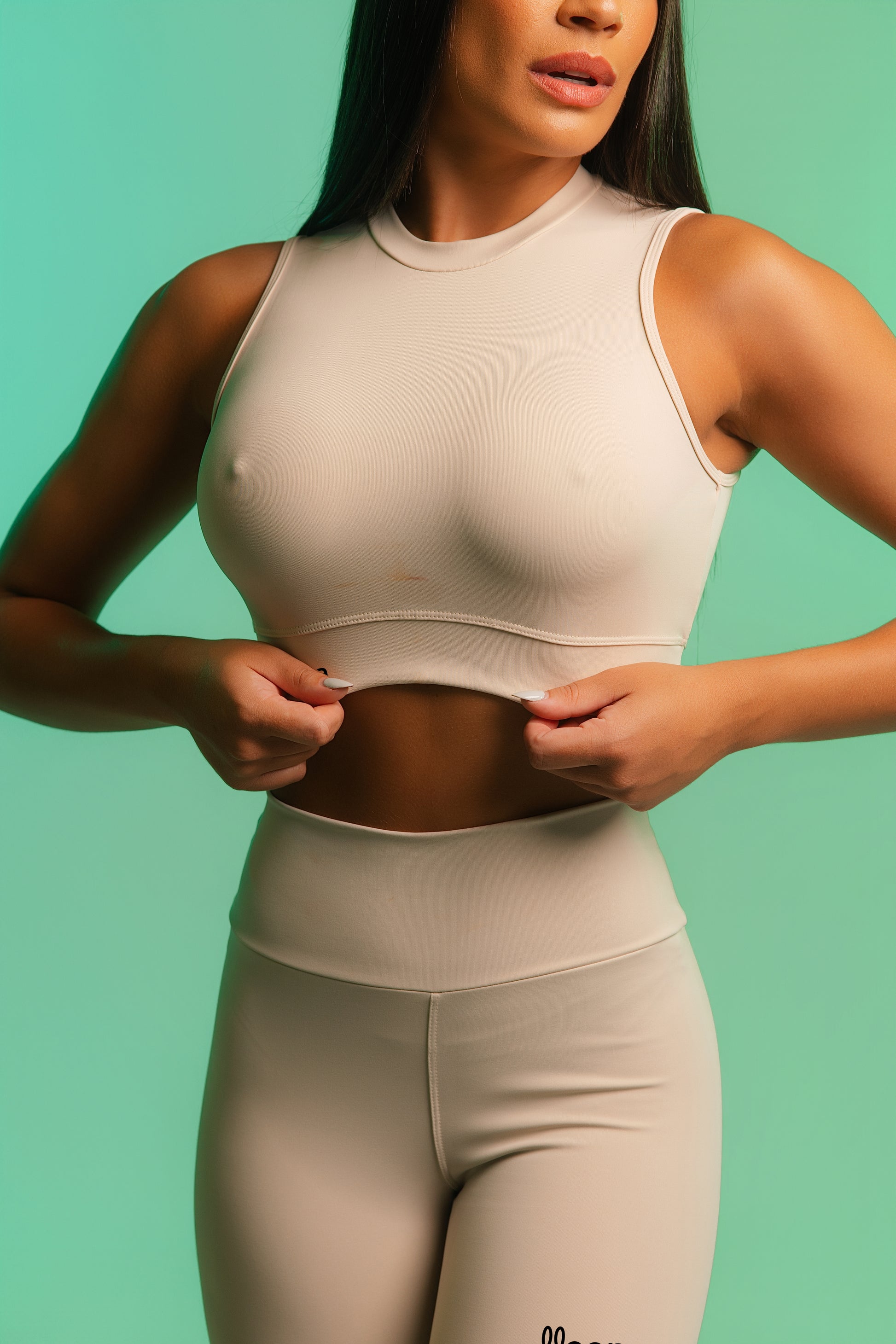 Top Model Noelle Cinza